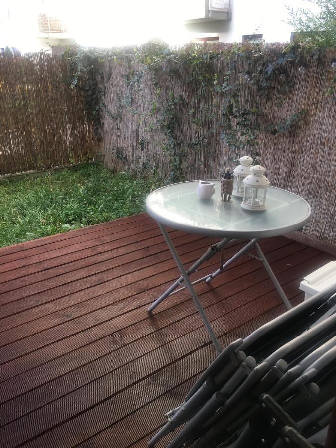 36 M2 Z Ogrodkiem Jk64 Lägenhet Warszawa